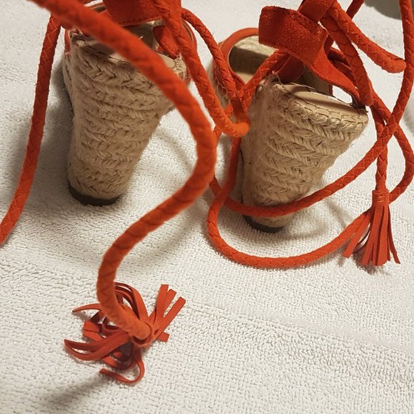 Steve Madden 6.5 M Espadrilles Pump Heel Orange Red Suede Like new ankle tie - Picture 3 of 6